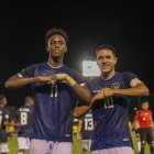 Kendry Páez (d) y Allen Obando jugaron juntos en el Sudamericano SUb-17 donde ambos fueron figuras. El mes pasado coincidieron en la selección absoluta, donde Kendry tuvo el acto de indisciplina.