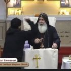 Un sacerdote y varias personas resultaron apuñaladas por un hombre, que ha sido detenido, durante una misa católica en una iglesia en Sídney.