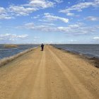 Las inundaciones que azotan desde hace varias semanas Kazajistán se acercaron a 20 kilómetros de Astaná, la capital del país centroasiático, tras la rotura de un dique de riego.