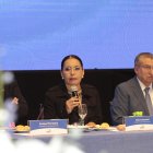 La presidenta del Consejo Nacional Electoral (CNE), Diana Atamaint, en conversatorio con la prensa.