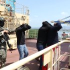 Acto. En el marco del colflicto armado interno, la Armada del Ecuador ejecuta prácticas para enfrentar casos de terrorismo en el puerto marítimo.