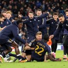 El central alemán del Real Madrid Antonio Rüdiger tras meter el penalti decisivo de la tanda durante el partido de la UEFA Champions League.