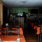 Los negocios buscan adaptarse a los apagones.