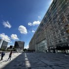 La Plataforma Financiera, en el norte de Quito, lucía vacío porque no había atención de las dependencias del sector público.