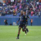 Romario Ibarra y su alegría tras estrenarse como goleador en Independiente del Valle.