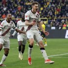 Josip Stanišić marcó el gol del empate de Bayer Leverkusen.