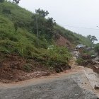 El deslave dejó aisladas a decenas de personas en varias localidades de Chimborazo.