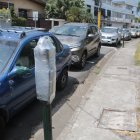 Objetos. Nueve parquímetros han sido instalados en un tramo de la calle Cedros.