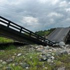 Cuatro personas resultaron heridas producto del colapso de un puente en el cantón La Troncal, en Cañar.