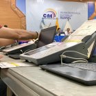 Desde el Centro de Procesamiento Electoral (CPE) se escanea las actas con los resultados del proceso de sufragio PPL y Voto En Casa.
