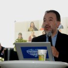 Pabel Muñoz durante uno de sus programas de Frecuencia Quiteña