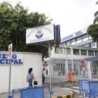 En horas de la mañana, se realizó una diligencia pericial por la emisión de cerfificados médicos falsos.