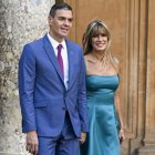El presidente del Gobierno Pedro Sánchez acompañado de su esposa Begoña Gómez.