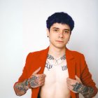 Zaly tiene 25 años.