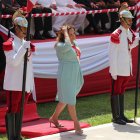 La presidenta del Perú Dina Boluarte, asiste a la ceremonia del 27 aniversario del operativo de rescate Chavín de Huántar, el lunes 22 de abril de 2024 en Lima.