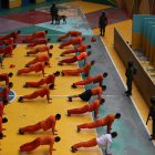 Solicitó que se garanticen los derechos de las personas detenidas y que restablezca de inmediato el acceso a alimentación y medicación.