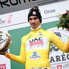 Juan Ayuso (UAE), lidera en el Tour de Romandía