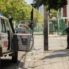 Puerto Príncipe. Agentes de la Policía Nacional Haitiana (PNH) enfrentan a bandidos esta capital.