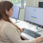 Foto referencial. Estudiantes rinden un examen como parte del proceso de admisión a una universidad pública.