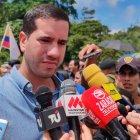 Ecuador analizará posibilidad de comprar energía a Colombia.