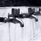 Problema. Revisar instalaciones de agua ayuda a detectar fugas tempranas en tuberías, grifos, duchas y otros.