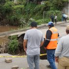Parte de una vía en Llano Chico colapsó por las lluvias