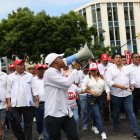 Marcha en Guayaquil por el Día del Trabajador.