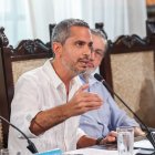 El concejal Raúl Chávez interviniendo en una de las sesiones del Concejo Municipal de Guayaquil.