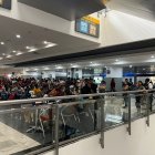Largas filas en el Terminal Terrestre.