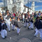 Salcedo. Uno de los grupos de alumnos del plantel participa del evento.