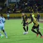 En el estadio Olimpico Atahualpa se lleva a cabo el juego entre Universidad Catolica vs Barcelona  juego valido por Liga Pro Quito 01 de Mayo de 2024 GUSTAVO GUAMAN Agencia (ag-expreso ag-extra - ag-Quito)