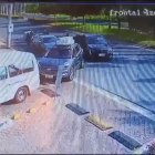 Cinco antisociales se bajaron de un vehiculo a robar e intentar secuestrar a un ciudadano.