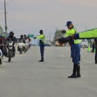 Agentes de tránsito llevaron a cabo controles para facilitar el flujo vehicular