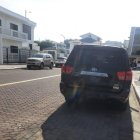 Pista. La primera vez que apareció este auto y una posible relación de Aleaga con Jordán fue en 2022 en un tuit de Fernando Villavicencio, asesinado en 2023.