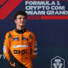 Lando Norris celebró el domingo en lo más alto del Gran Premio de Miamii, en EE.UU.