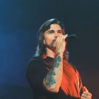 Juanes tiene 51 años.