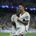 El delantero del Real Madrid, Joselu, celebra el primer gol del equipo madridista, de los dos que convirtió ante Bayern Múnich