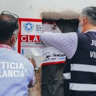 Autoridades municipales clausuraron dos establecimientos que operaban como clínicas de rehabilitación.