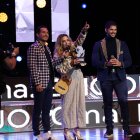 Digan lo que digan, La pregunta de cajón, Lo que te daría y A besos fueron las canciones que interpretó Mirella Cesa