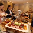 Hoteles no solo ofrecerán banquetes para el Día de la Madre, también sorteos y espectáculos                          musicales.