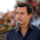 Noboa estará de gira internacional mientras en Ecuador su gobierno pasa por una crisis relacionada a Olón.