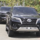 En la lista de bienes colocados a nombre de testaferros aparecen carros de diferentes modelos, como un Land Rover.