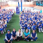 Aporte. Niños de escasos recursos económicos recibieron útiles escolares