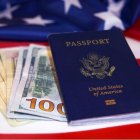 Trámite. La medida beneficiará a casi 800.000 solicitantes de renovación de permiso de trabajo, según el USCIS