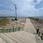 La joven habría ido con su novio a la playa de Bajo Alto, pero la hallaron agonizante.