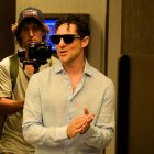 David Bisbal al llegar a la rueda de prensa en Guayaquil.