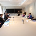 La reunión con la entidad bancaria es la primera actividad que la comitiva ecuatoriana cumple en Francia.