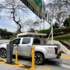 En diciembre pasado, la Universidad Católica colocó barreras vehiculares para controlar más el ingreso y salida de vehículos.