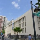 La Biblioteca Municipal está ubicada en el tramo que pasó a denominarse República de Guayaquil.