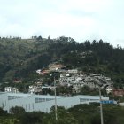 En zonas protegidas del volcán existe un crecimiento urbanístico acelerado. Se busca desincentivar que se sigan levantando proyectos.